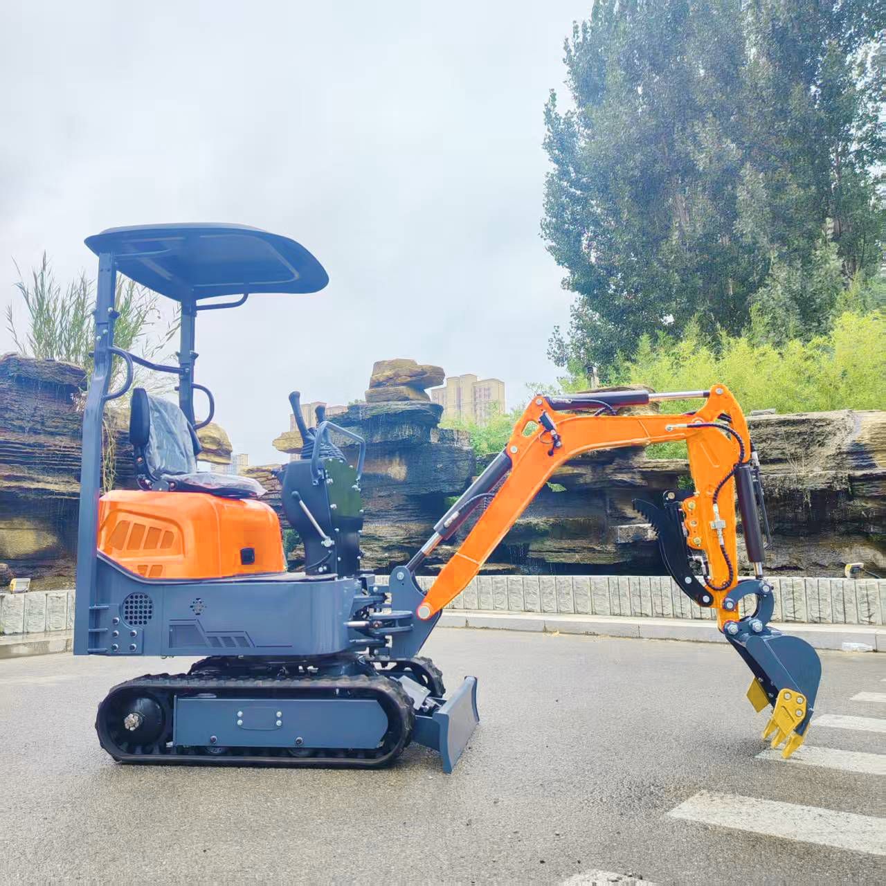 Nuoman NM-E12 minikaivinkone dieselmoottori KOOP KD192FE